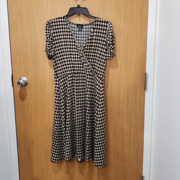 Rue 21 Short Sleeve Front Wrap Brown black fit flare dress tunic XL - Picture 3 of 15